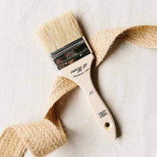 Load image into Gallery viewer, A Makers&#39; Studio A Makers&#39; Studio - 2.5&quot; Flat Paint Chip Brush
